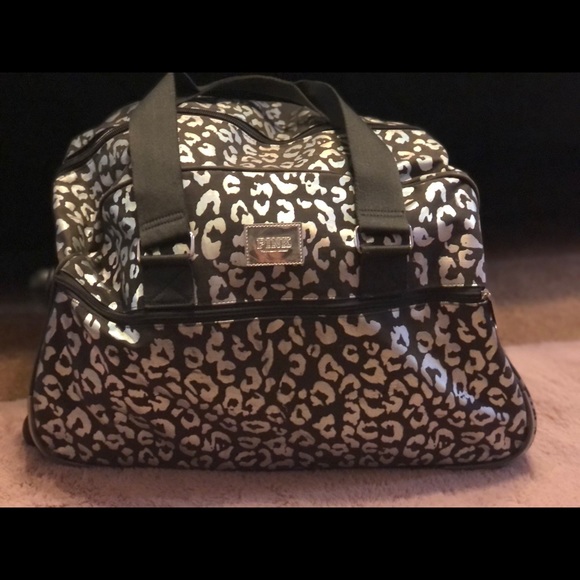 RARE Victoria’ Secret Pink leopard luggage set. - Picture 2 of 8